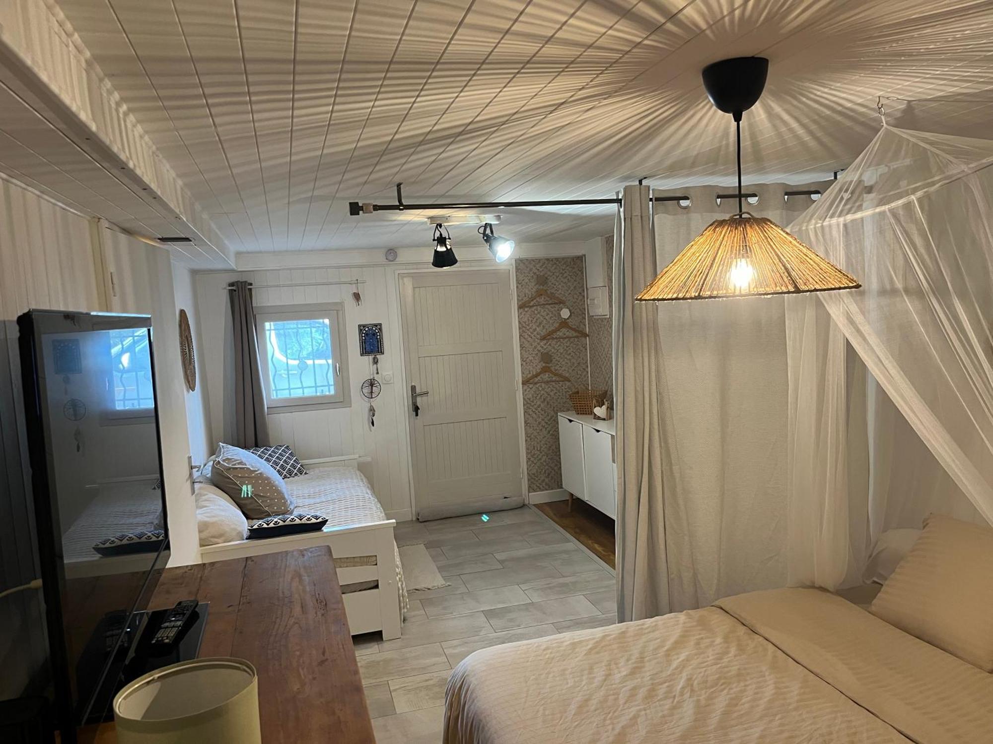 Logement Icare 5Km De Crolles, Soitec , St Lumbin Buitenkant foto